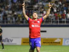 Olimpia castiga al Juticalpa FC en el Juan Ramón Brevé y se consolida como único líder del Apertura 2025