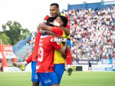 Olimpia rompe la sequía contra Marathón que lo manda al repechaje y el león recupera el liderato del Clausura