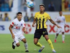 EN VIVO: ¡Real España alcanza a Olimpia y le empata el partido en el clásico disputado en el Morazán!