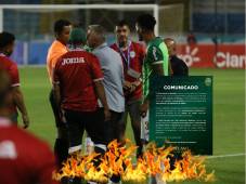 El equipo verdolaga mostró su malestar tras decisiones arbitrales.