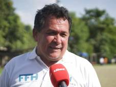 Nahum Espinoza habla sobre su salud y de futbolistas que hacen TikTok: “Si un jugador apenas rinde y se cree figura, ahí ya no voy”