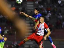 Vida y Olancho FC no se hacen nada en un eléctrico y muy disputado partido en La Ceiba