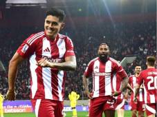 El Olympiacos de Luis Palma cae ante PAOK y ahoga su grito de campeón en la Superliga de Grecia