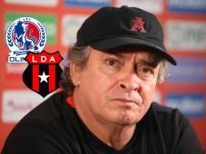Óscar Ramírez dejó un enigmático mensaje en conferencia de prensa previa al juego entre Olimpia y Alajuelense.