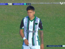 ¡Derechazo fulminante! Fabricio Brener se olvida de Motagua y rompe la sequía tras anotar con el Nueva Chicago de Argentina