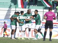 Marathón pulveriza al Juticalpa FC en el Yankel y recupera la sonrisa en el torneo Clausura