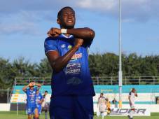 Carlos Bernárdez anota el primer gol del Clausura 2025 en Honduras y Victoria termina empatando contra Olancho FC