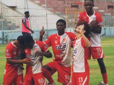 Vida cerró el torneo como líder general con 34 puntos, uno más que Olimpia, UPNFM y Olancho FC.