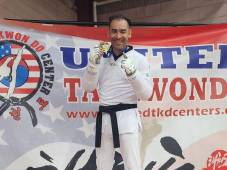 ¡Una más para Honduras! Miguel Ferrera ganó medalla de primer lugar en el torneo de taekwondo United Cup