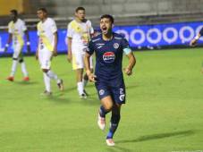 Motagua le asesta humillante derrota a un Génesis que mereció mejor suerte; los azules presionan arriba