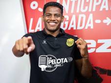 Yeison Moreno fue nuestro invitado especial en el podcast La Pelota Al 10. FOTOS: Mauricio Ayala.