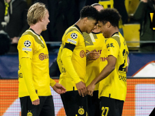 Borussia Dortmund aprovechó el error del Chelsea en defensa y golpeó primero en la ida de octavos de final de la UEFA Champions League.