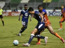 Motagua y Lobos UPNFM se enfrentan en el segundo partido de la jornada 9. FOTOS: Aníbal Vásquez.