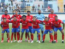 Clinton Bennett, defensor de 22 años, debutó con Olimpia ante Juticalpa FC.