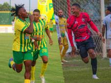 Parrillas One y Lone FC ganaron sus respectivos duelos en esta jornada 8 de la Liga de Ascenso.