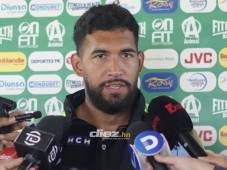 César Samudio charló con a prensa deportiva antes de jugar la gran final ante Olimpia. FOTO: Mauricio Ayala.