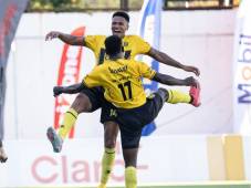 Real España recibe a Marathón en el Estadio Morazán. FOTOS PORTADAS: Neptalí Romero | Mauricio Ayala | Alexis Muñoz.