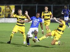 En la ciudad de Olanchito el Victoria recibió al Real España. Fotos Esaú Ocampo.