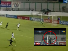 ¡Golazo del Olancho! Zapatazo sensacional de Cristian Calix que se clava en el ángulo de la portería de Edrick Menjívar
