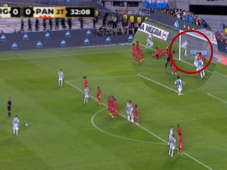 Messi pegó el balón en el poste y Almada anotó para la explosión del Monumental en el gol de Argentina ante Panamá