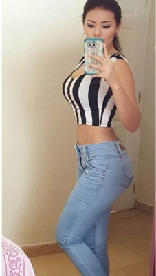 Las fotos más sexys de la explosiva periodista Elsa Oseguera