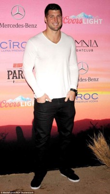 Por falta de sexo, Olivia Culpo, ex Miss Universo, abandona a futbolista