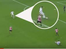 Cristiano Ronaldo al momento que falla la acción de gol en el último minuto de descuento.