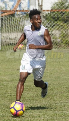 FICHAJES: Un hondureño a España y la condición de Motagua a Diego Vázquez