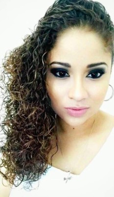 Waldina Mejía, la bella entrenadora del equipo femenino de Real España