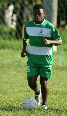 Conocé a los jugadores y entrenadores 'exóticos' que han llegado a Honduras