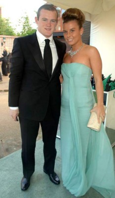 ¡Vaya suerte! Las novias más sensuales de los jugadores más feos del mundo