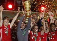El Bayern Múnich le dio este sábado un título de despedida a Pep Guardiola al ganar la Copa de Alemania en la definición por penaltis. Fotos AFP