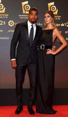 Picantes vacaciones: Melissa Satta deslumbra junto a Kevin Prince Boateng en Cerdeña