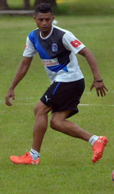 RUMORES+FICHAJES: A Henry Figueroa lo quieren en México y Vida prueba aztecas