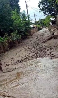Qué terrible: La colonia en La Lima que quedó bajo el lodo tras el paso de ETA e IOTA