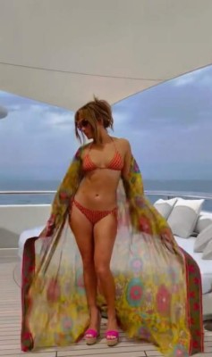 El descuido de Jennifer López: Las picantes fotos de JLo con Ben Affleck en su cumpleaños 52