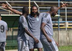 Roy Smith, futbolista costarricense que milita en el Honduras Progreso.