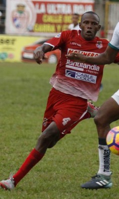 BOMBAZOS: Se cae fichaje anunciado por Olimpia; Motagua va por un colombiano