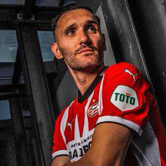 “Eso de que le abandonaron en un orfanato es mentira; todos le dimos dinero y me gustaría que diga que tiene una hermana”