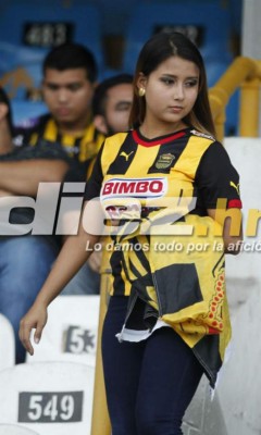 ¡Bellezadas! Las mujeres más lindas en los estadios de Honduras