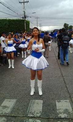 FOTOS: Las bellas chicas que adornan las fiestas patrias de Honduras