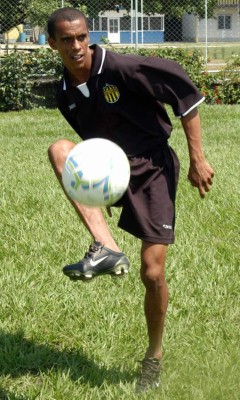 La vida futbolística de Enrique Centeno Reneau