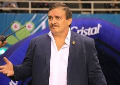 El director técnico de la selección de Costa Rica busca la victoria ante México para sellar el boleto al mundial de Rusia 2018.