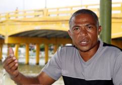 Reynaldo Clavasquín dice que las derrotas no han mermado las aspiraciones de los jugadores del Platense de cerrar entre los primeros dos lugares. Foto DIEZ