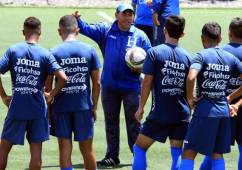 El técnico de la Sub-17 de Honduras, José Valladares, arranca el domingo los trabajos con el objetivo de conseguir el pase al Premundial. Foto DIEZ
