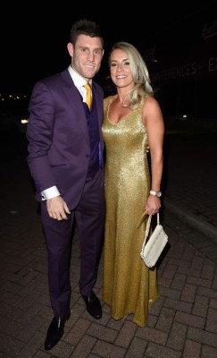 Duelos de WAGS: Las esposas y novias más bellas de jugadores de Real Madrid y Liverpool