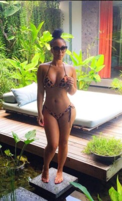 La enfermera más sexi del mundo es aficionada al béisbol y la NFL