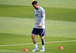 Lionel Messi durante uno de los entrenamientos con el PSG en Francia.