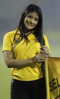 ¡BELLEZA! Las chicas más lindas que adornan el juego Real España-UPN