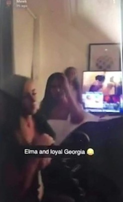 Compañero de Raúl Jiménez rompe la cuarentena y es cazado de fiesta con dos famosas mujeres